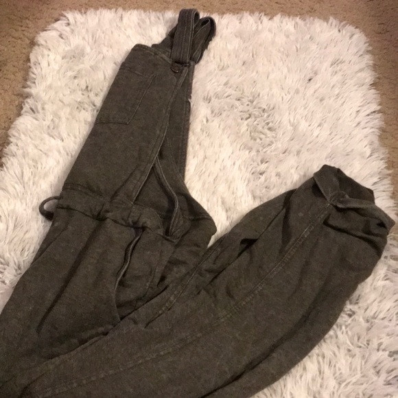 Dark green jumper💚🖤 - Picture 3 of 4